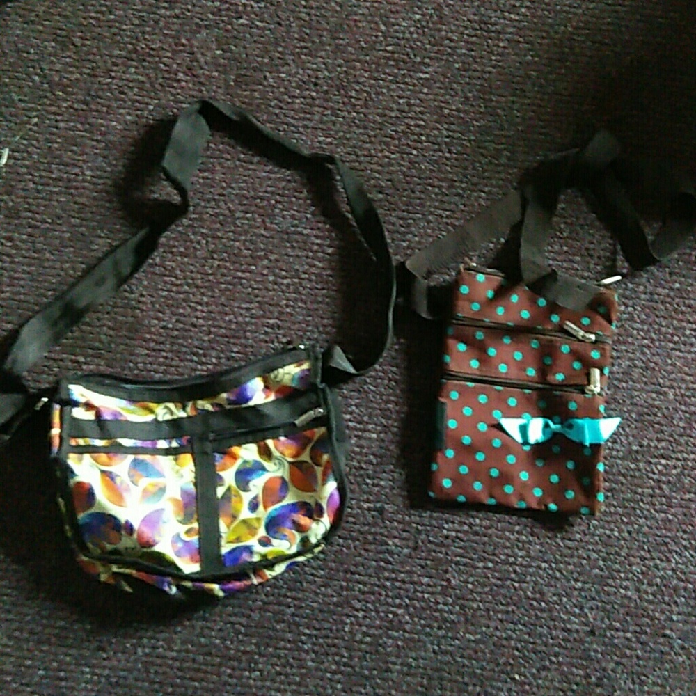 Womans purse bundle